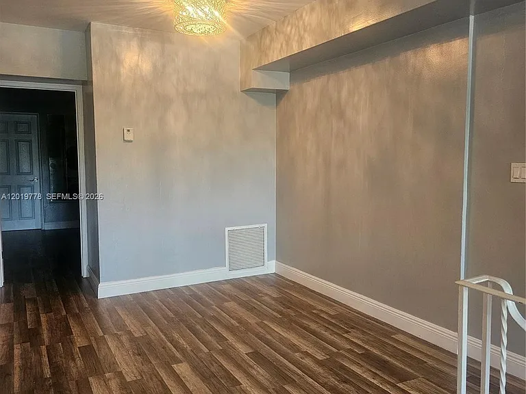 3116 E Sunrise Blvd #3116 — Photo 2