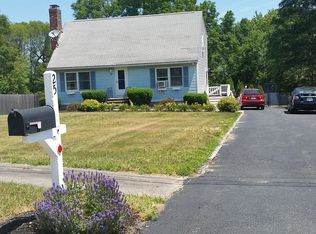 25 Rawson Rd, Bellingham, MA 02019