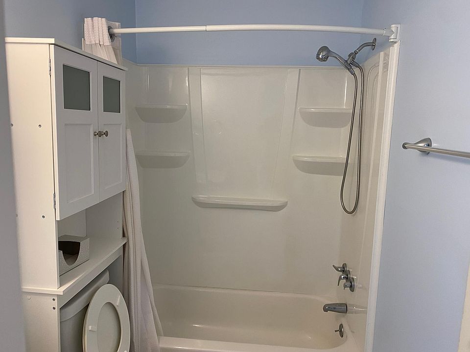 1st image of 47 Carman St #2