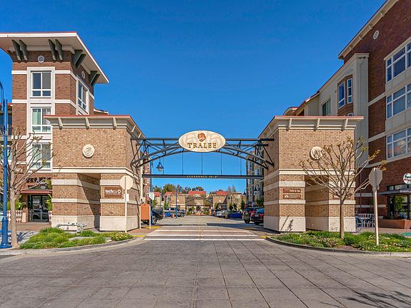 2nd image of 6599 Dublin Blvd #6601-411