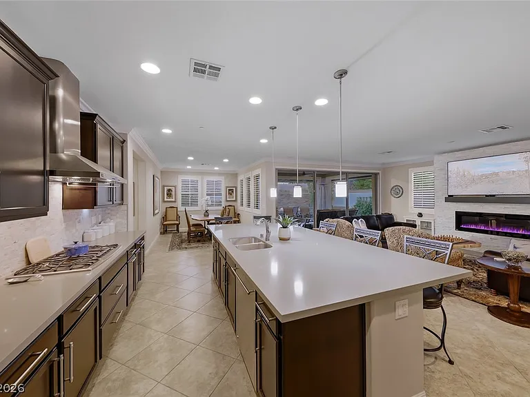 2534 Birch Hollow St — Photo 16