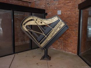 92 Main St APT 205, Deep River, CT 06417