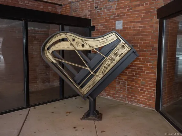 92 Main Street #205, Deep River, CT 06417