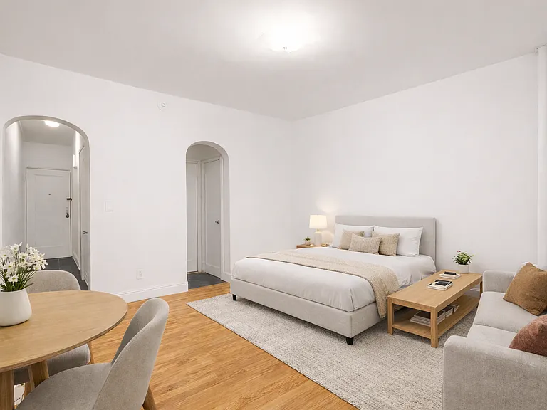 214 W 102nd St #3D — Photo 1