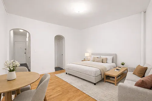 214 W 102nd St #3D Photo 1