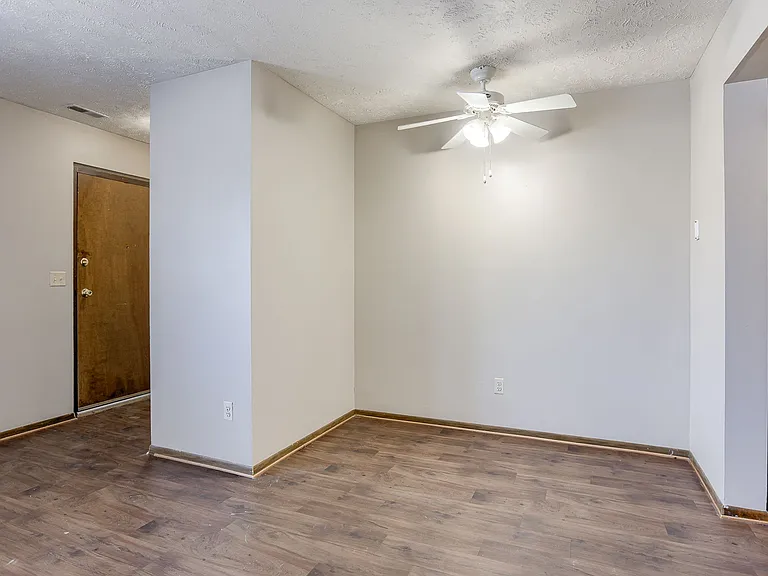 Omaha, NE Stony Brook Apartments | 11A | Dining