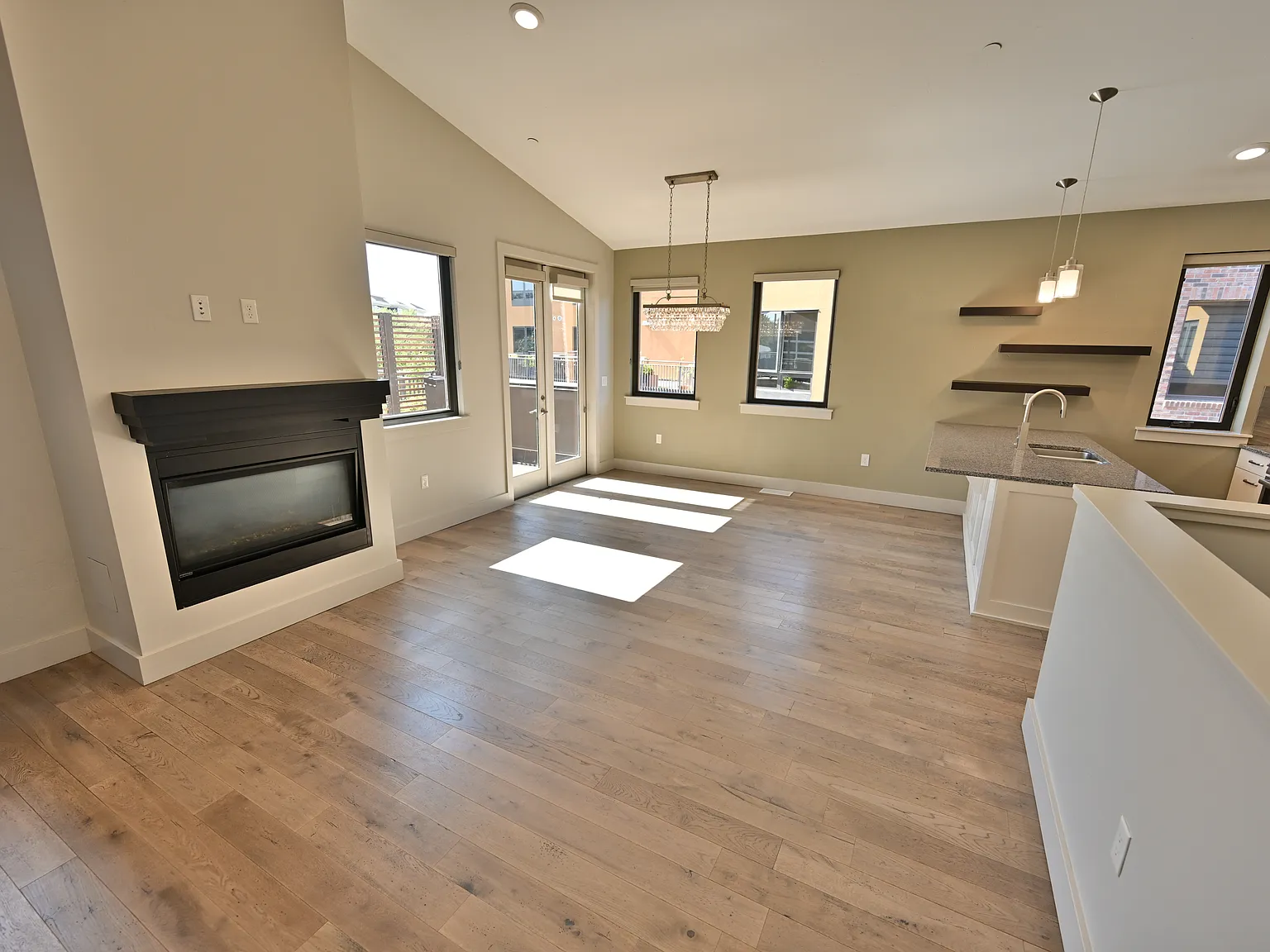 2 bed, 2.5 bath, 1390 sqft, $3,200 — Photo 1