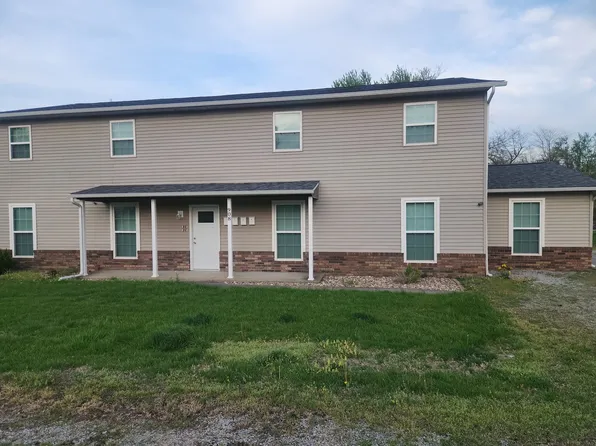 908 S 10th St, Herrin, IL 62948