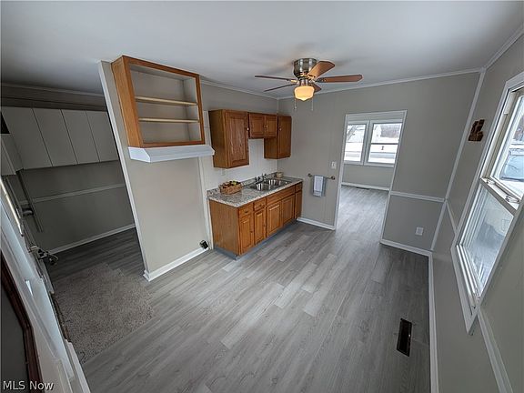 5th image of 4510 Riverside Dr