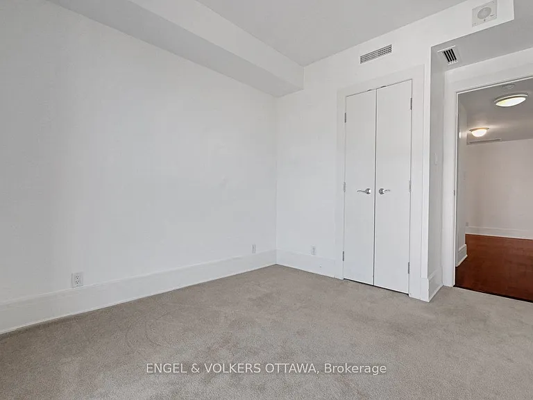 700 Sussex Dr N #403 — Photo 30