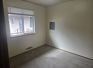 404 E Burke Ave APT C, Arlington, WA 98223