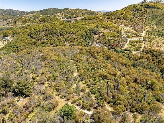 4th image of 6 El Prado Rd