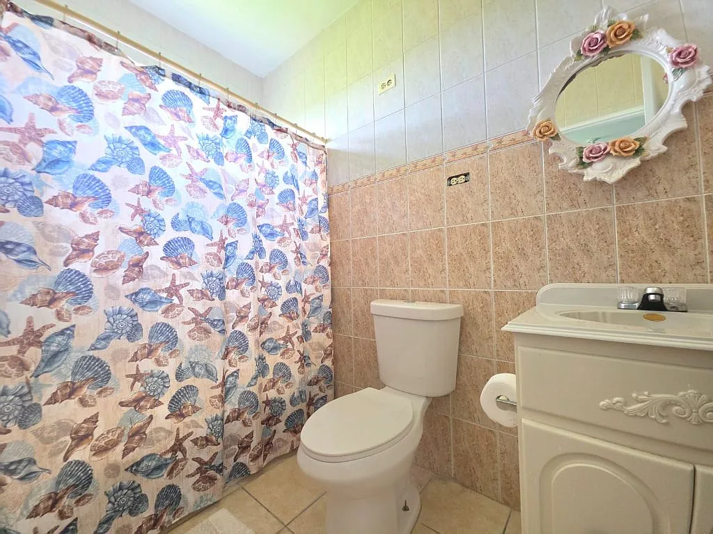 2 bed, 1.0 bath, 500 sqft, $800 — Photo 4