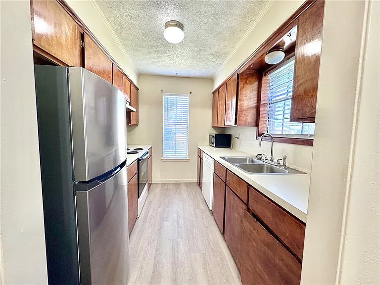 2317 San Pedro Dr — Photo 4