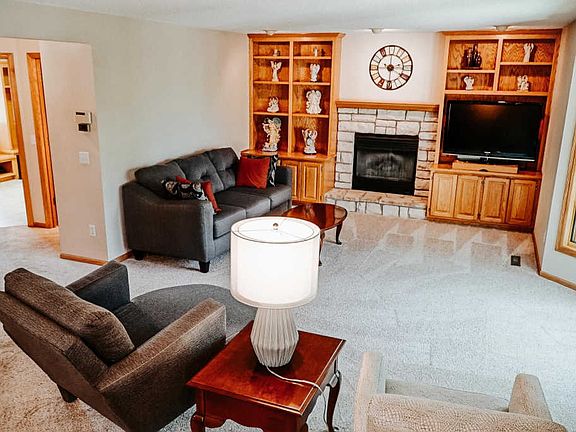 5th image of 1328 Forest Cir