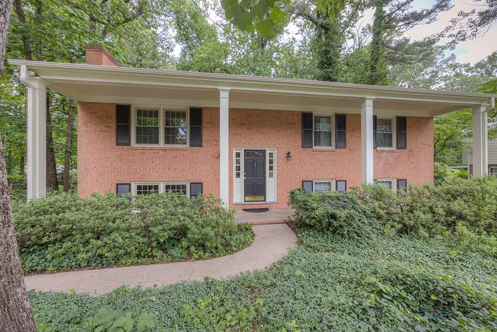 2506 Hillwood Pl photo 1