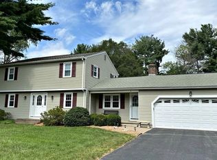 4 Sawmill Dr, Wilbraham, MA 01095