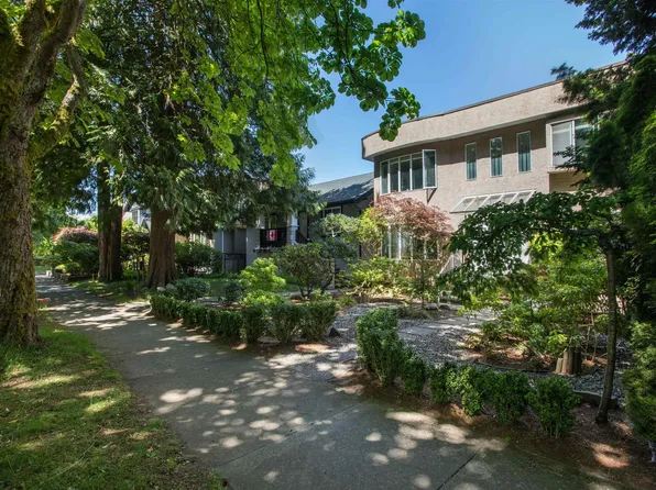 2945 W 12th Ave, Vancouver, BC V6K 2R2