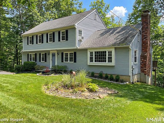 3rd image of 25 Key Rock Rd