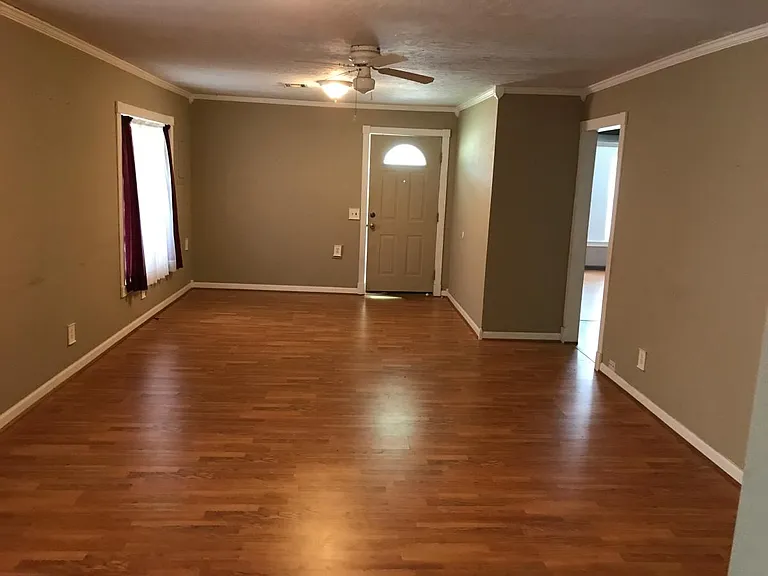 1806 SW F Ave — Photo 1