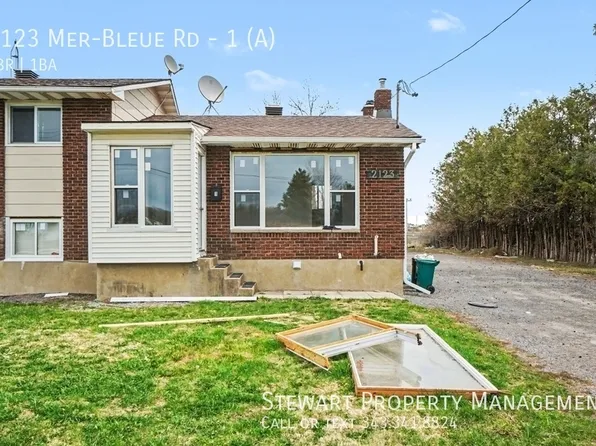 2123 Mer Bleue Rd #1-A, Ottawa, ON K4A 3T9