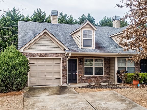 2nd image of 137 Cypress Ct