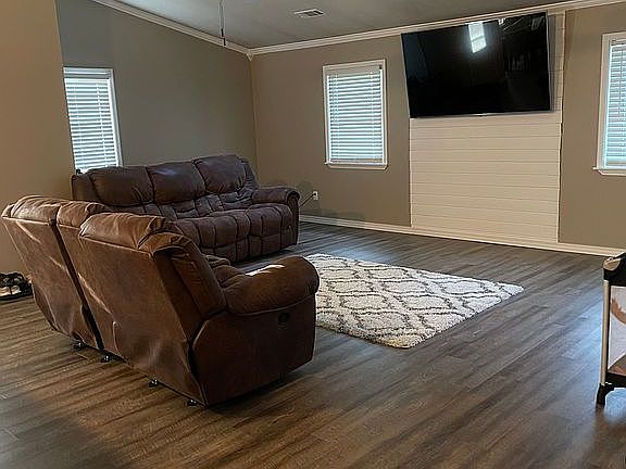 LR view from hallway