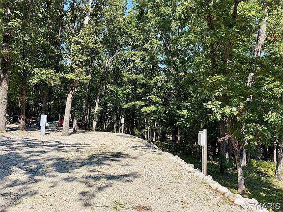 5th image of 1002 Port Perry Dr