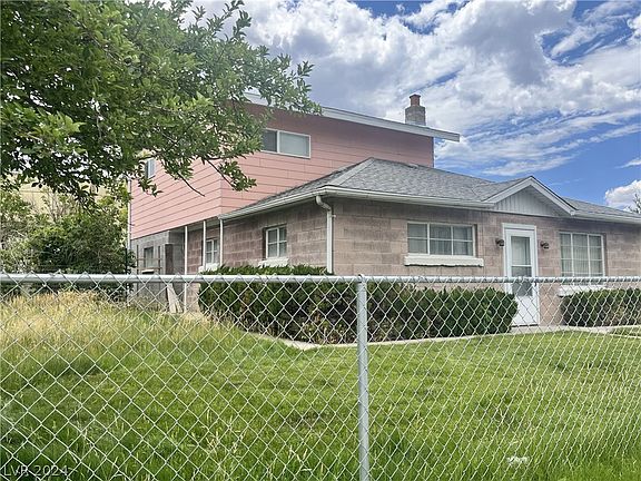 2nd image of 1050 Avenue E