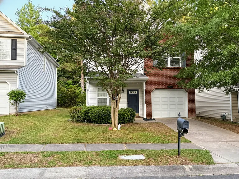 12018 Royal Castle Ct — Photo 2