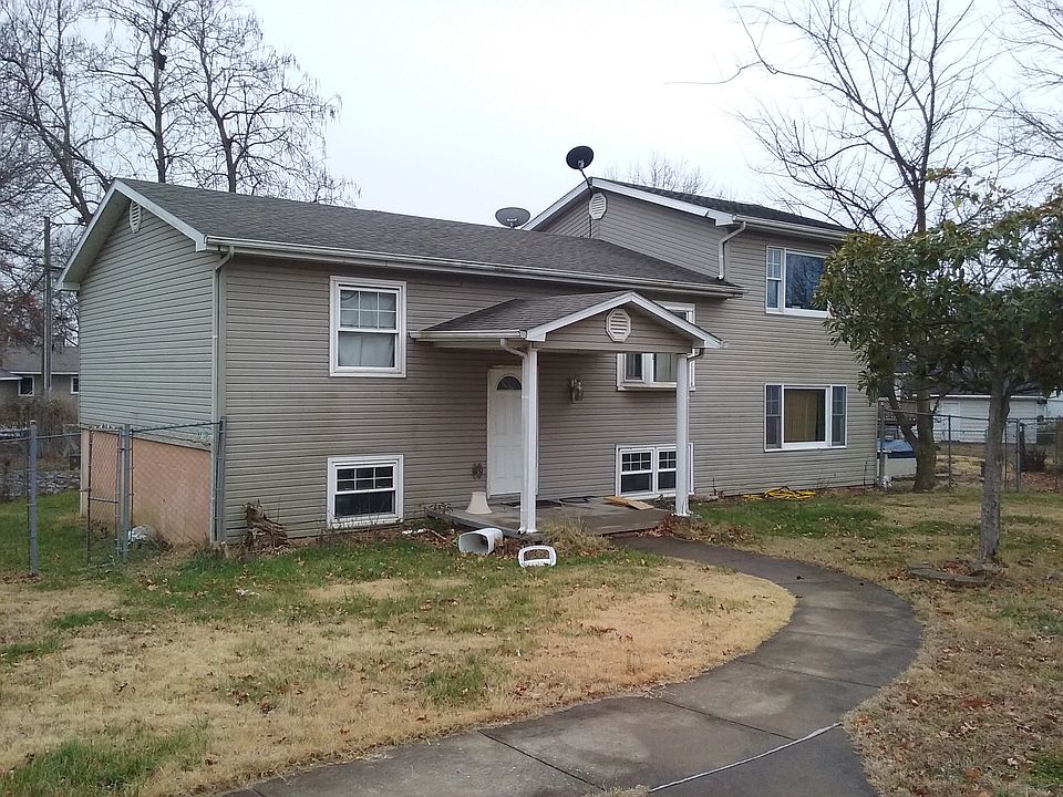 2nd image of 1210 Thompson St