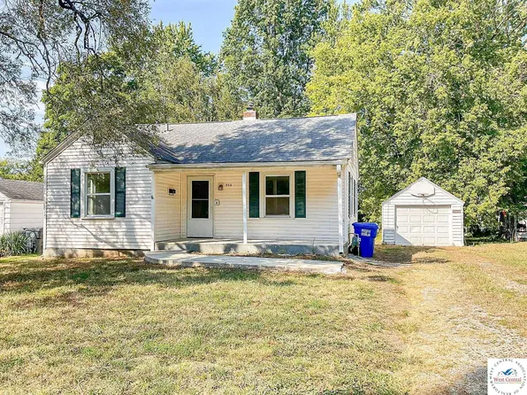 906 S Arlington Ave, Sedalia, MO 65301