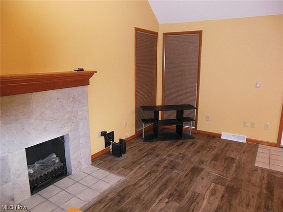 3rd image of 6870 Claymoor Ave