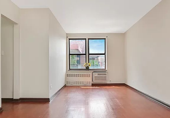 4th image of 87-10 51st Ave APT 7O