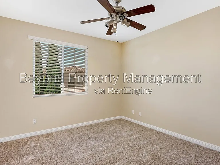 2947 Farragut Rd — Photo 16
