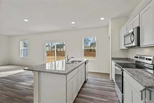 4912 Weymouth Dr — Photo 17
