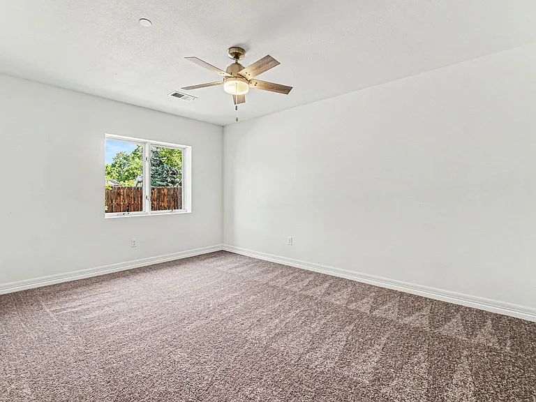 1201-1205 Raven Pl — Photo 11