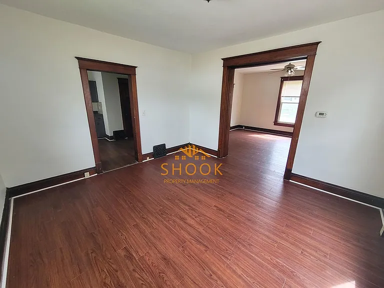104 S 7th St — Photo 7