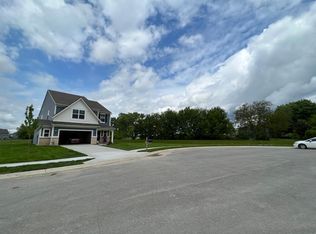 6932 Wolf Creek Ct, Whitestown, IN