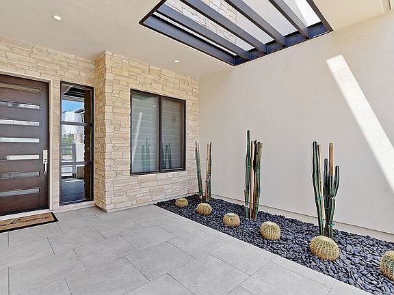 2nd image of 5553 E Stella Ln
