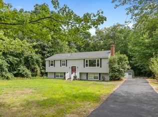 23 Parkwood Dr, Pepperell, MA 01463