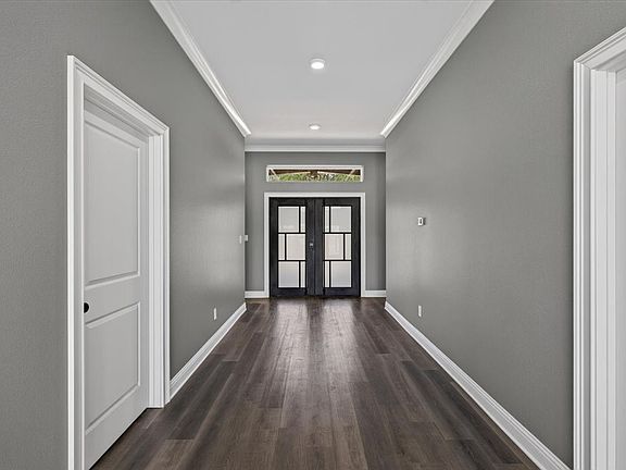 3rd image of 11194 Lakeside Ln