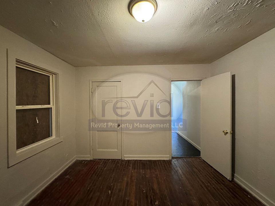 1st image of 734 Lane Ave #B
