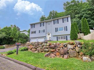 137 High Ridge Rd, Naugatuck, CT 06770