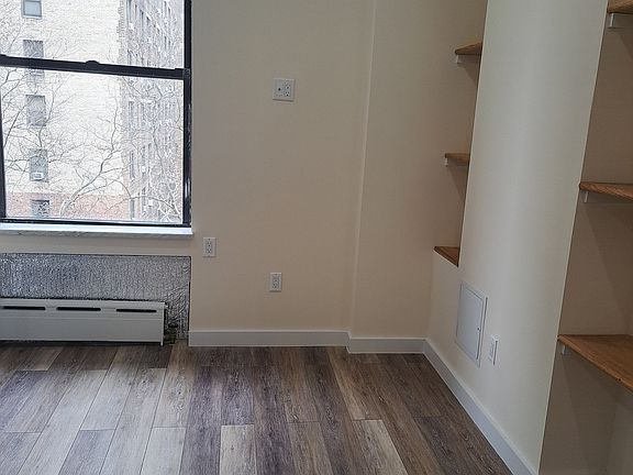 3rd image of 216 W 100th St APT 523