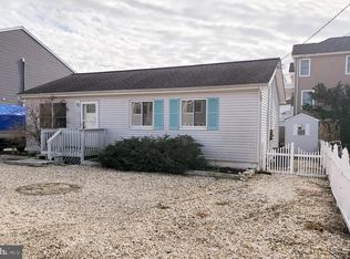 21 Myrtle Dr, Manahawkin, NJ 08050