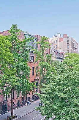 Sold by Barkoff Residential  | media 4