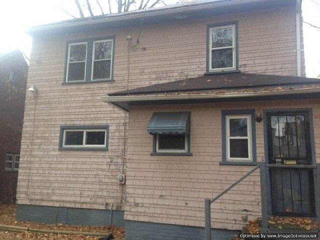 2nd image of 431 Fernwood Dr