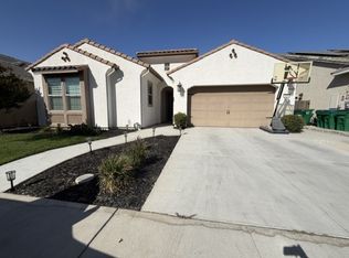 2655 Primrose Dr, Lodi, CA 95242