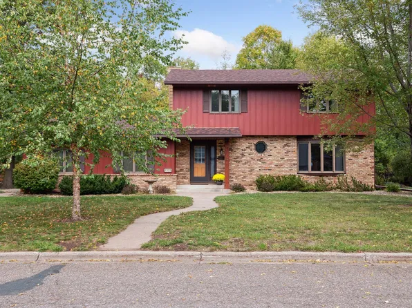 1703 Willow Dr, Hudson, WI 54016